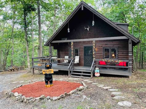 Theo’s Lodge - True Log Cabin at the Woods Resort - Cabins for Rent in ...