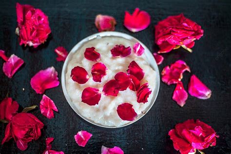 Kheer With Roses Popular Indian Ramadan Dessert White Dry Fresh Photo ...