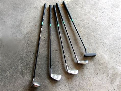 File:Junior left-handed golf clubs (1).jpg - Wikimedia Commons