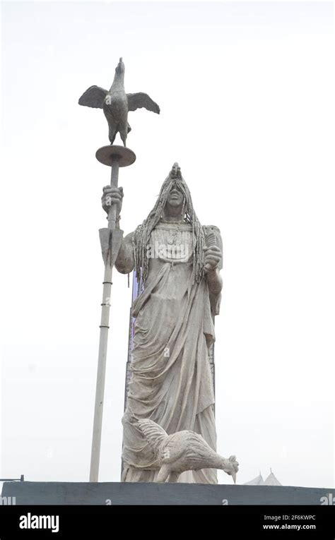 Oduduwa Statue, Ile-Ife, Osun State, Nigeria Stock Photo - Alamy