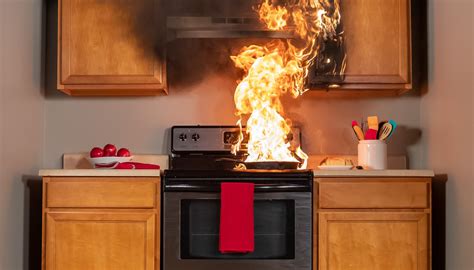 The Main Holiday Cooking Ingredient? Safety! | State Farm