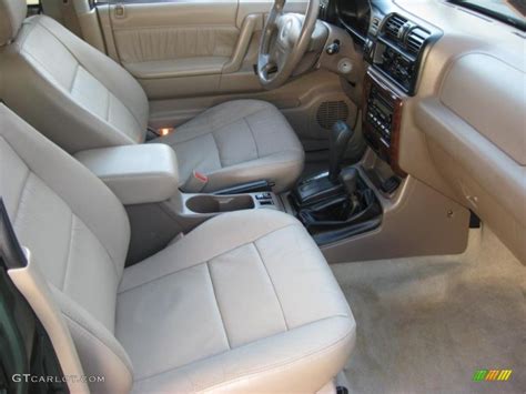 Beige Interior 2000 Isuzu Rodeo LSE 4WD Photo #38283732 | GTCarLot.com