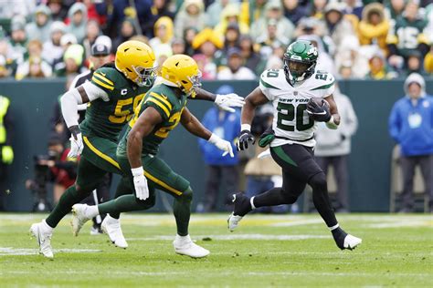 Jets defense, Breece Hall dominate Packers in 27-10 Week 6 win