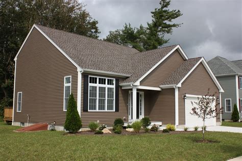 Why Is Vinyl Siding So Popular | Alure