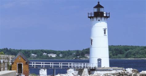 portsmouth-lighthouse-in-new-hampshire - New Hampshire Pictures - New Hampshire - HISTORY.com