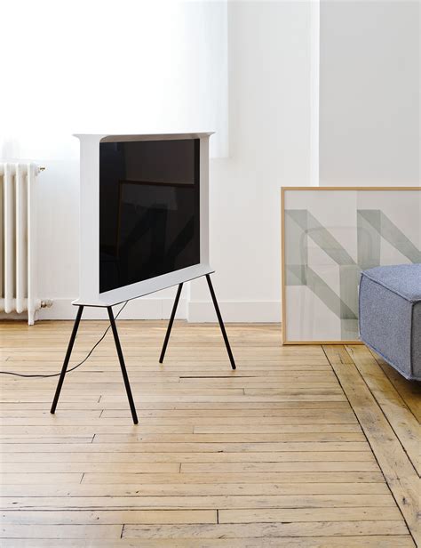 Ronan & Erwan Bouroullec's Samsung Serif TV - Design Milk