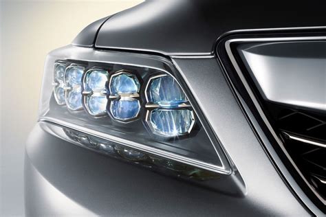 Explore the 2016 Acura RLX Exterior Colors, Headlights, and Wheels | Joe Rizza Acura in Orland Park