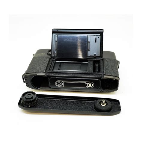 Leica M5 Film Rangefinder Camera (3 lugs) - meteor