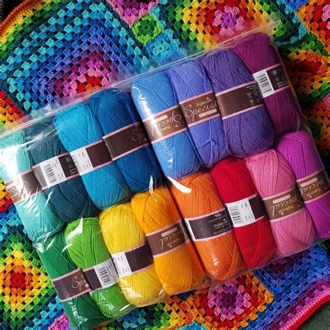 Rainbow Yarn Pack