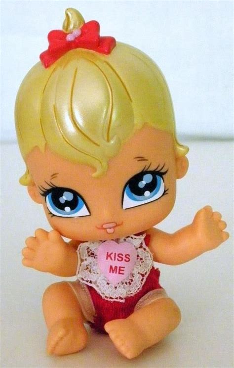 Miniature Jointed Blonde Baby Bratz Doll Wearing A Kiss Me Outfit #MGABratz… | Bratz doll ...