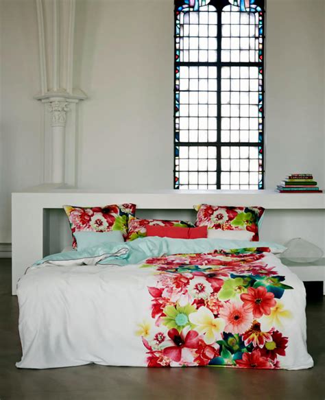 Flower bed linen for more romance | Interior Design Ideas - Ofdesign