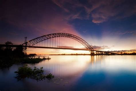 10 Jembatan Terindah di Indonesia - Maria Infiniferro