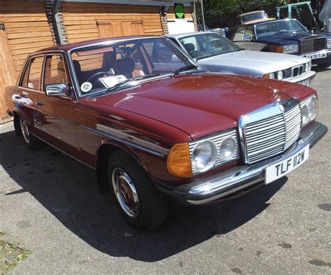 1981 Mercedes Benz W123 230E saloon For Sale | Car And Classic