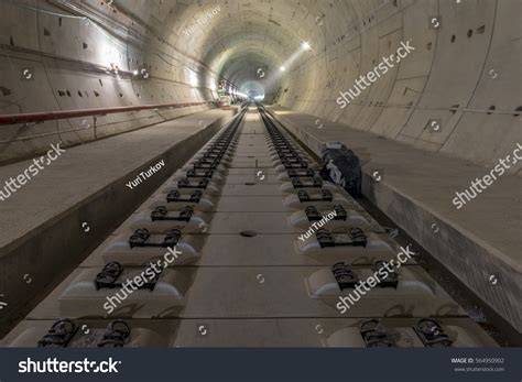 Train Tunnel Under Construction Stock Photo 564950902 | Shutterstock