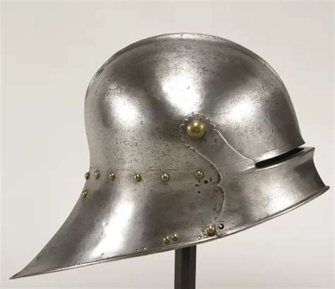 The Gorgeous, multi-purpose Sallet Helmet – Codex Integrum