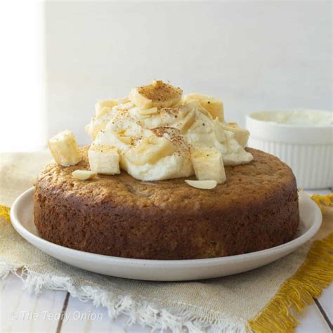 Healthy Banana Cake - The Teary Onion