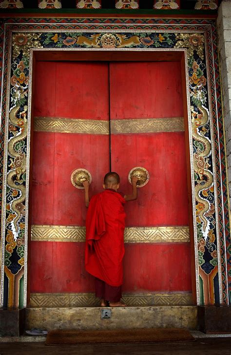 Trongsa Dzong, Bhutan photo on Sunsurfer