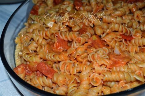 Fusilli with Tomato Sauce - Mely's kitchen