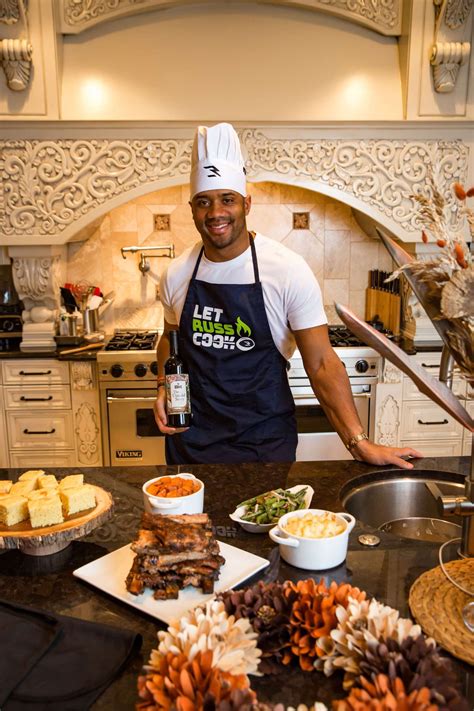 Russell Wilson shares recipe for his special mac n cheese