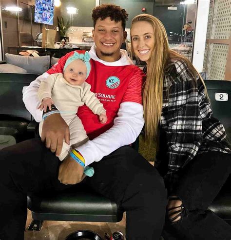 Patrick Mahomes is Married to Wife: Brittany Matthews. Kids: Sterling ...