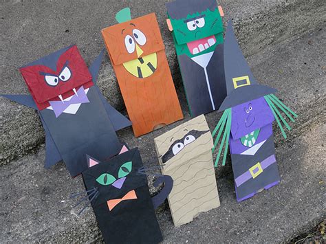 Halloween Paper Bag Puppets - Make and Takes