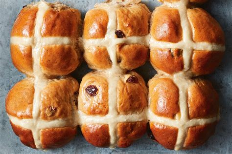 Traditional hot cross buns | Recipe Cart