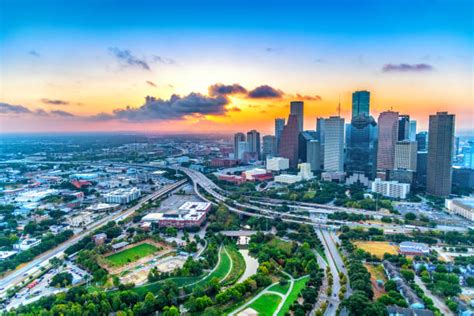 230+ Houston Skyline Sunrise Stock Photos, Pictures & Royalty-Free ...