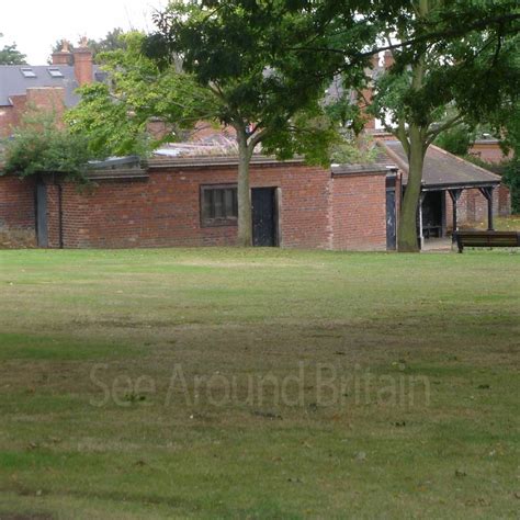 Pictures of Oak House Museum, West Bromwich, West Midlands - See Around ...