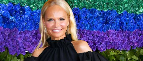 ‘Never Thought I’d Get Married’: Kristin Chenoweth Describes Her Unusual Wedding Dress Choice ...