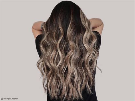 50 Stunning Blonde Highlights for 2024