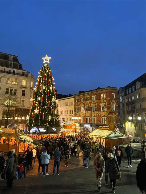 Birmingham Christmas market | Night life, Christmas market, Europe