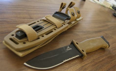 Best Survival Knife - Knife Up