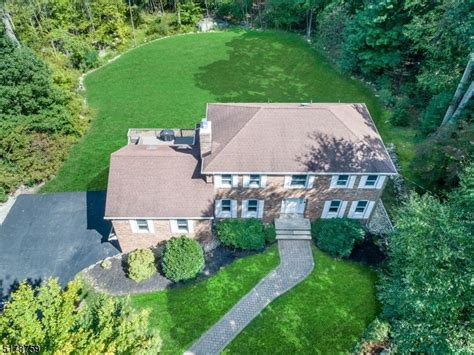 Kinnelon, NJ Real Estate - Kinnelon Homes for Sale | realtor.com®