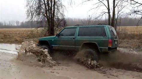 MUDDING! JEEP CHEROKEE XJ - YouTube