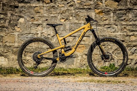 Santa Cruz Nomad 2018 im Test: Vielseitige Abfahrtsmaschine