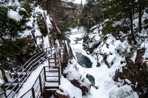 Hiking the Breathtakingly Beautiful High Falls Gorge in Winter - Come ...