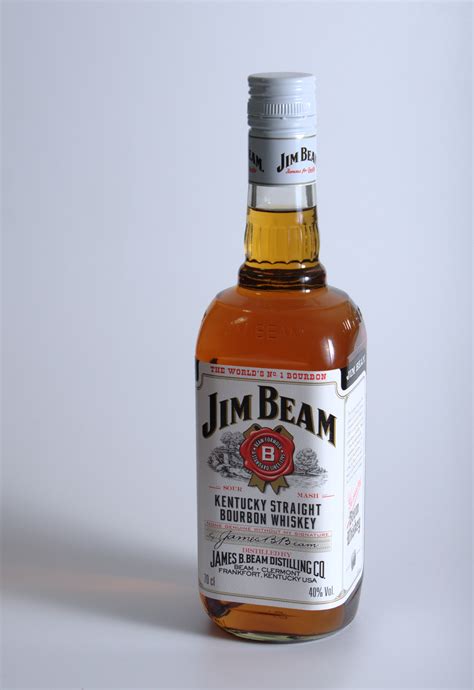 File:Jim Beam White Label.jpg - Wikimedia Commons