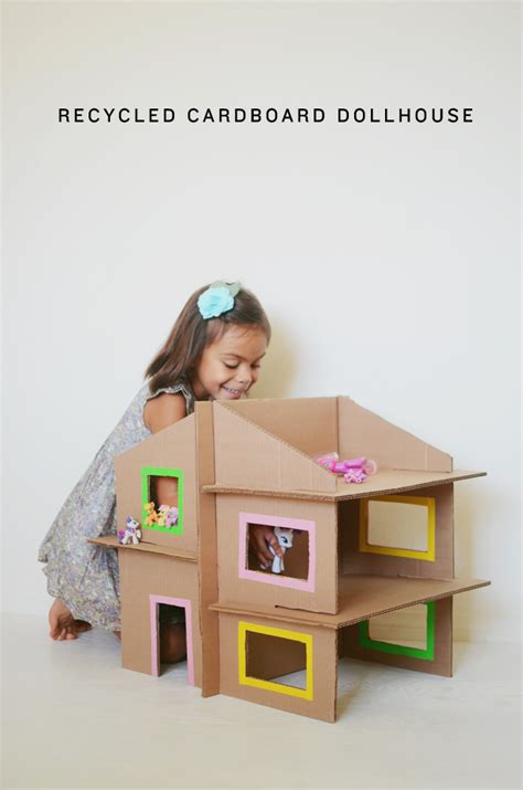 diy: recycled cardboard dollhouse | CAKIES