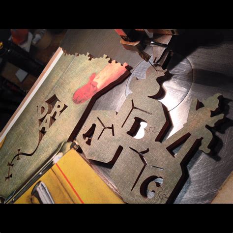 Custom Handmade Wooden Jigsaw Puzzles | PAR Puzzles