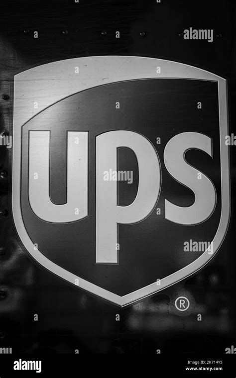 Ups parcel delivery truck Black and White Stock Photos & Images - Alamy