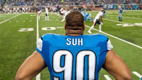 Debating the Ndamukong Suh contract situation - Pride Of Detroit