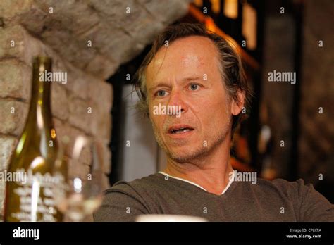 Actor Karel Roden introdeces his exclusive wines 2011 in Gallery Wines (Vinna Galerie) in Brno ...