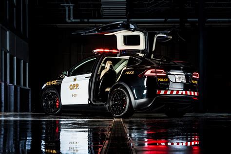 Is The Tesla Model X The Future Of Police Cars? - Law Officer