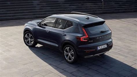 On The Road: Volvo’s Compact And Subtle XC40 Premium SUV