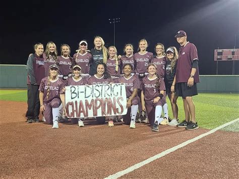 Lovelady Sweeps Doubleheader to Win Bi-District - The Messenger News