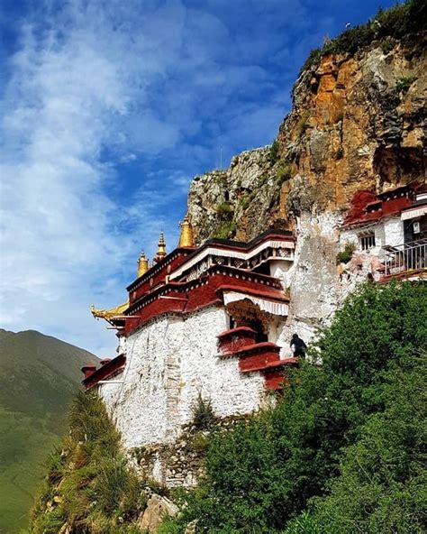 10 Must-Visit Monasteries In Lhasa, Tibet - Updated 2024 | Trip101