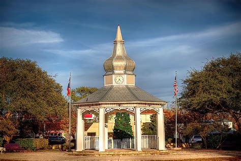 12 Adorable Small Towns In Texas - WorldAtlas