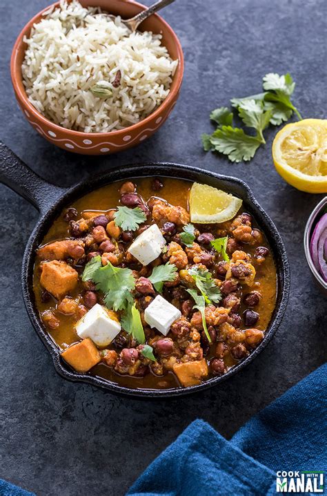 Instant Pot Kala Chana (Black Chickpeas Curry) - Cook With Manali