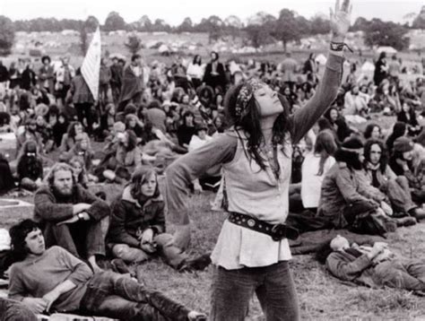 Hippie Fashion From the Late 1960s to 1970s Is a History Lesson