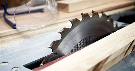 A Complete Overview of Different Table Saw Blades